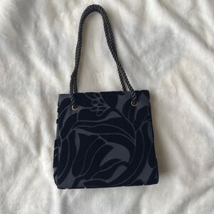 Vintage 90s Swee Lo New York black floral velvet mini purse bag
